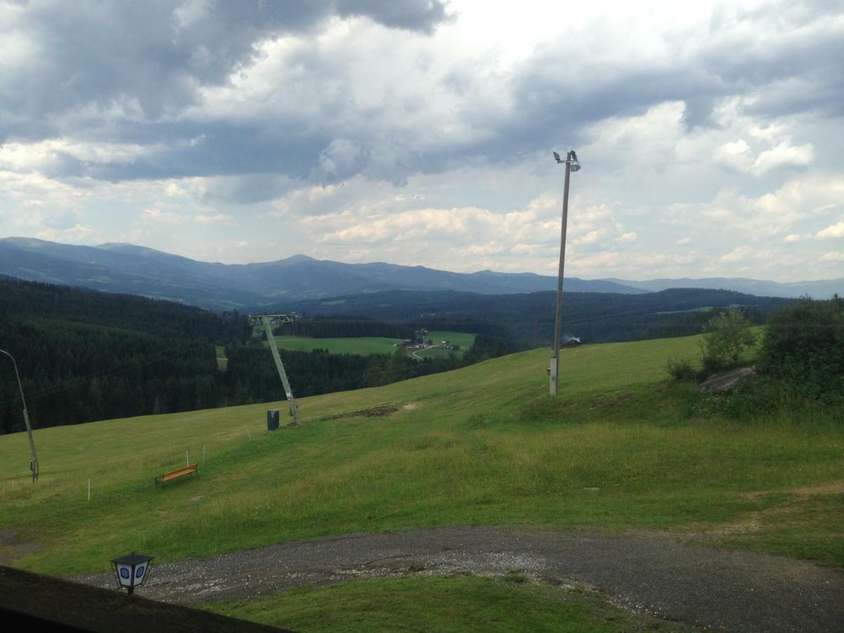 Alpengasthof Hoiswirt Modriach Exterior foto
