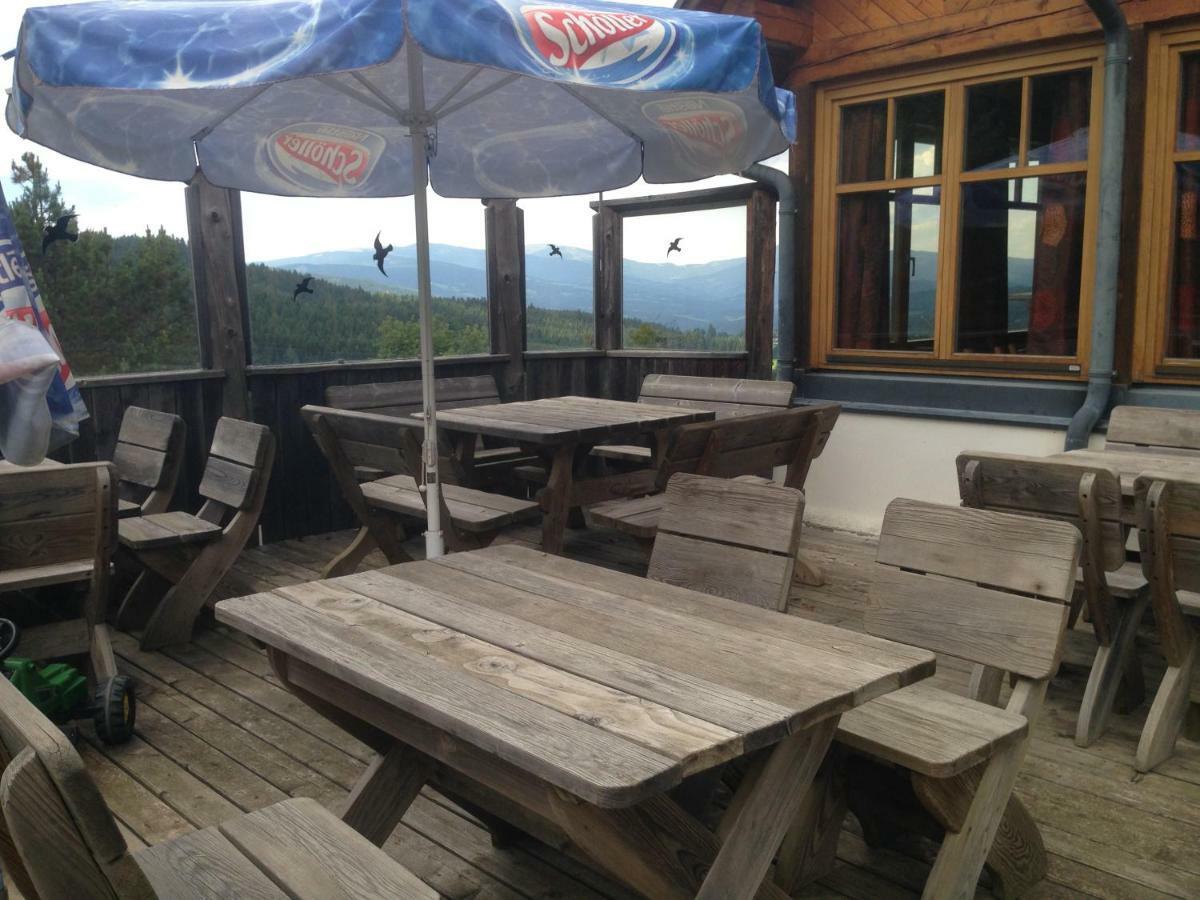 Alpengasthof Hoiswirt Modriach Exterior foto
